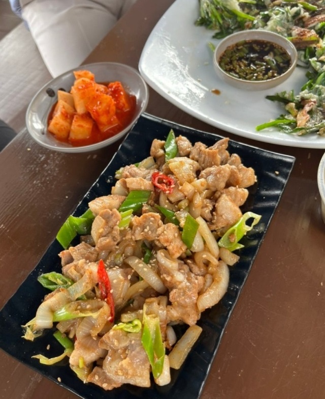 백반기행-제주도-고메기-고사리국