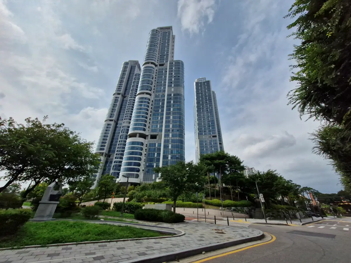 서울숲과-한강이-보이는-고급-아파트-트리마제