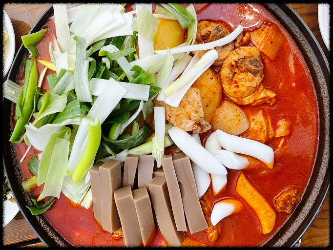 생생정보통 추천! 건강과 맛을 담은 도토리 밥상 &ndash; 영자할매의 묵집&rdquo;