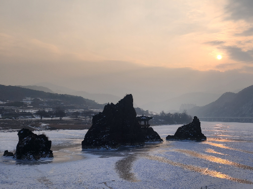 도담삼봉 해돋이 모습