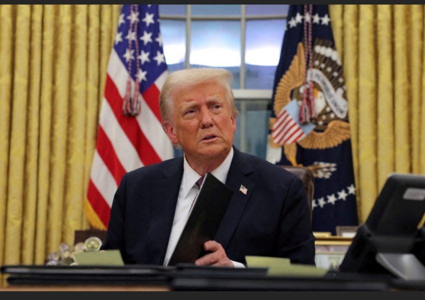 대통령 업무 보는 트럼프1