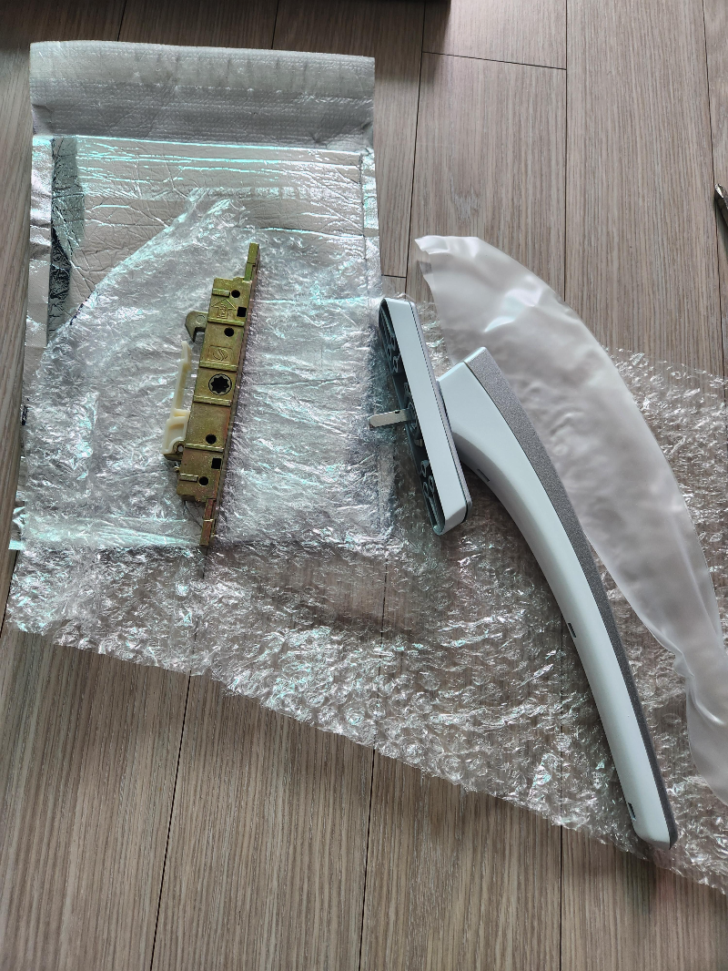 베란다 샷시 손잡이 락킹 기어 셀프교체