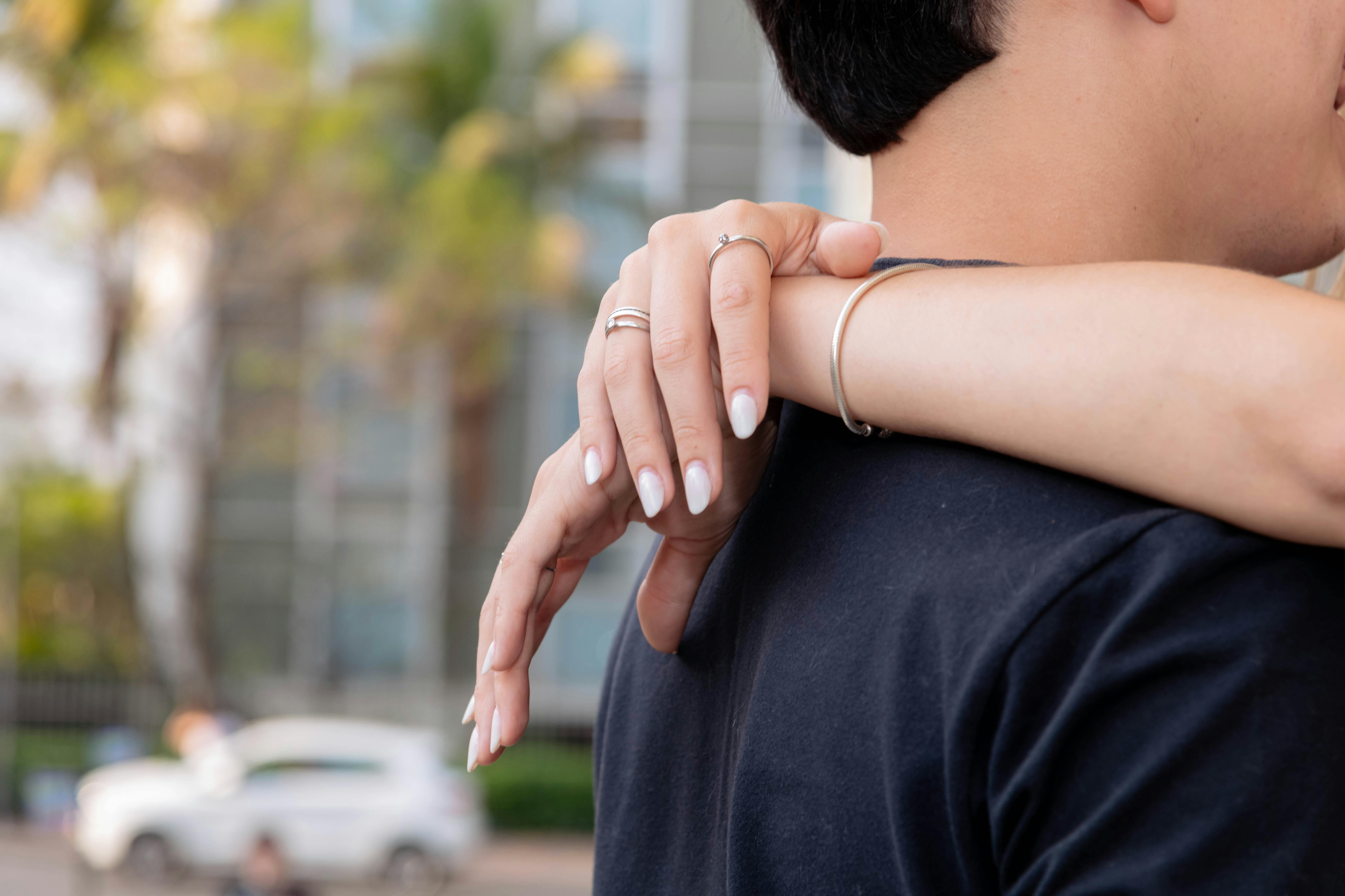 비밀 방에서 떠나고 싶지만 못 나가는을 상징하는 이미지