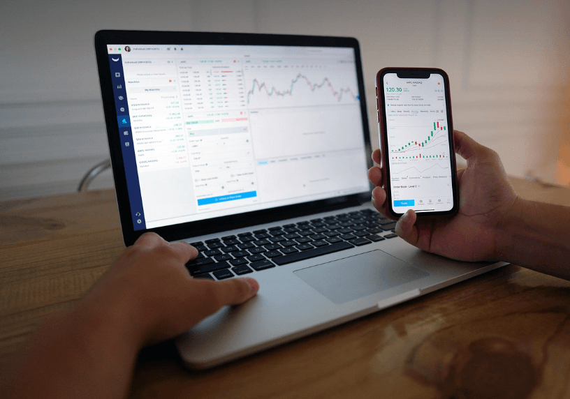 네이버와 업비트 관련 이미지