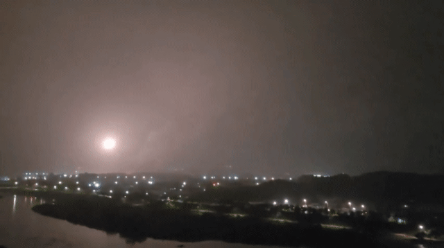 방독면 챙기십쇼.