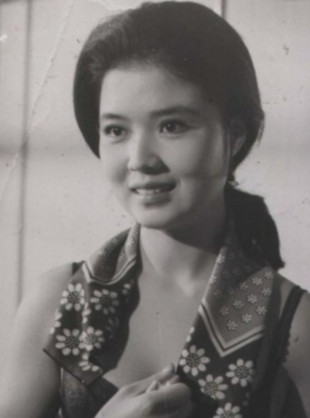 배우 윤미라 불륜스캔들로 헐리우드진출