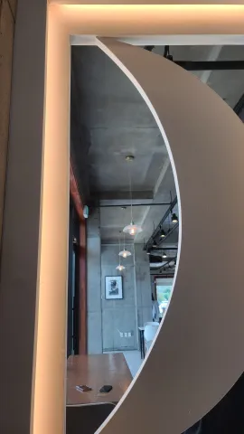 카페 이견대