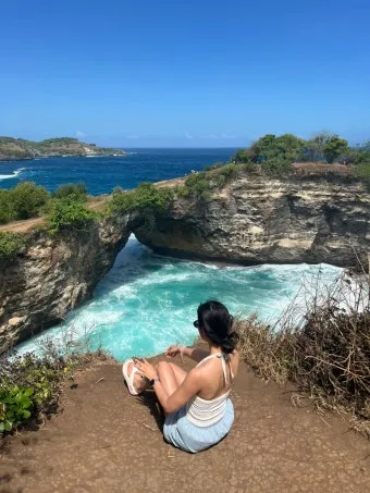 발리 브로큰 비치 Broken Beach 파도와 바람이 만든 천연 아치_9