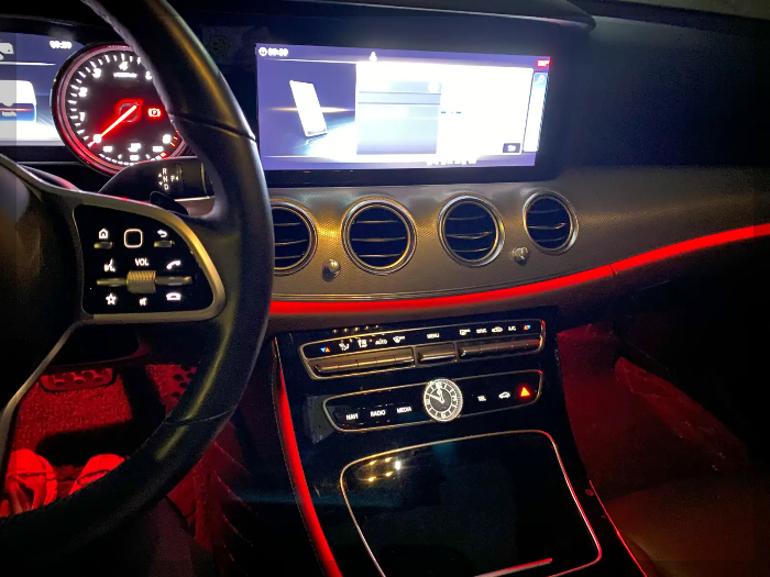 벤츠 E클래스 엠비언트 라이트 튜닝