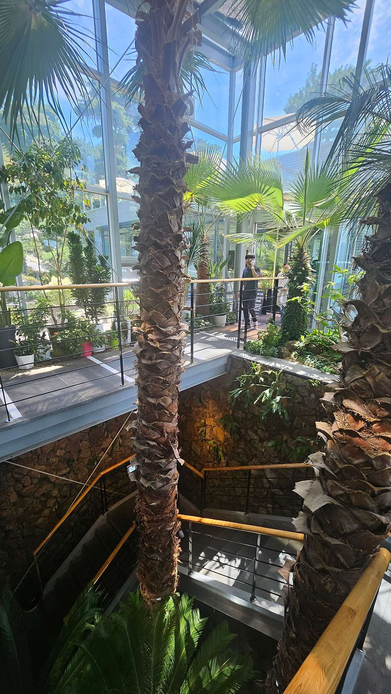 카페 &lsquo;공간&rsquo;