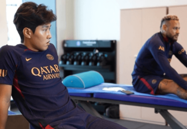 쿠팡플레이 경기 이강인 관련 이미지 입니다.