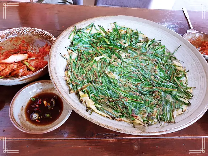 이만기 동네한바퀴 흑임자 칼국수 파전 부추전 손두부 아픈 아내의 빈자리를 지키는 칼국수집 사장님 포항 맛집 소개