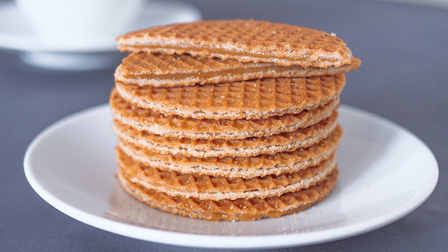 waffle krumkake 크럼케이크 크룸케이크 와플 원뿔 와플 노르웨이 유럽 디저트 dessert stroopwafel 스트롭와플 스트로프와플 스트로프와펄 스트룹와플