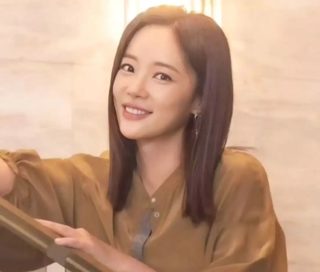 황정음
