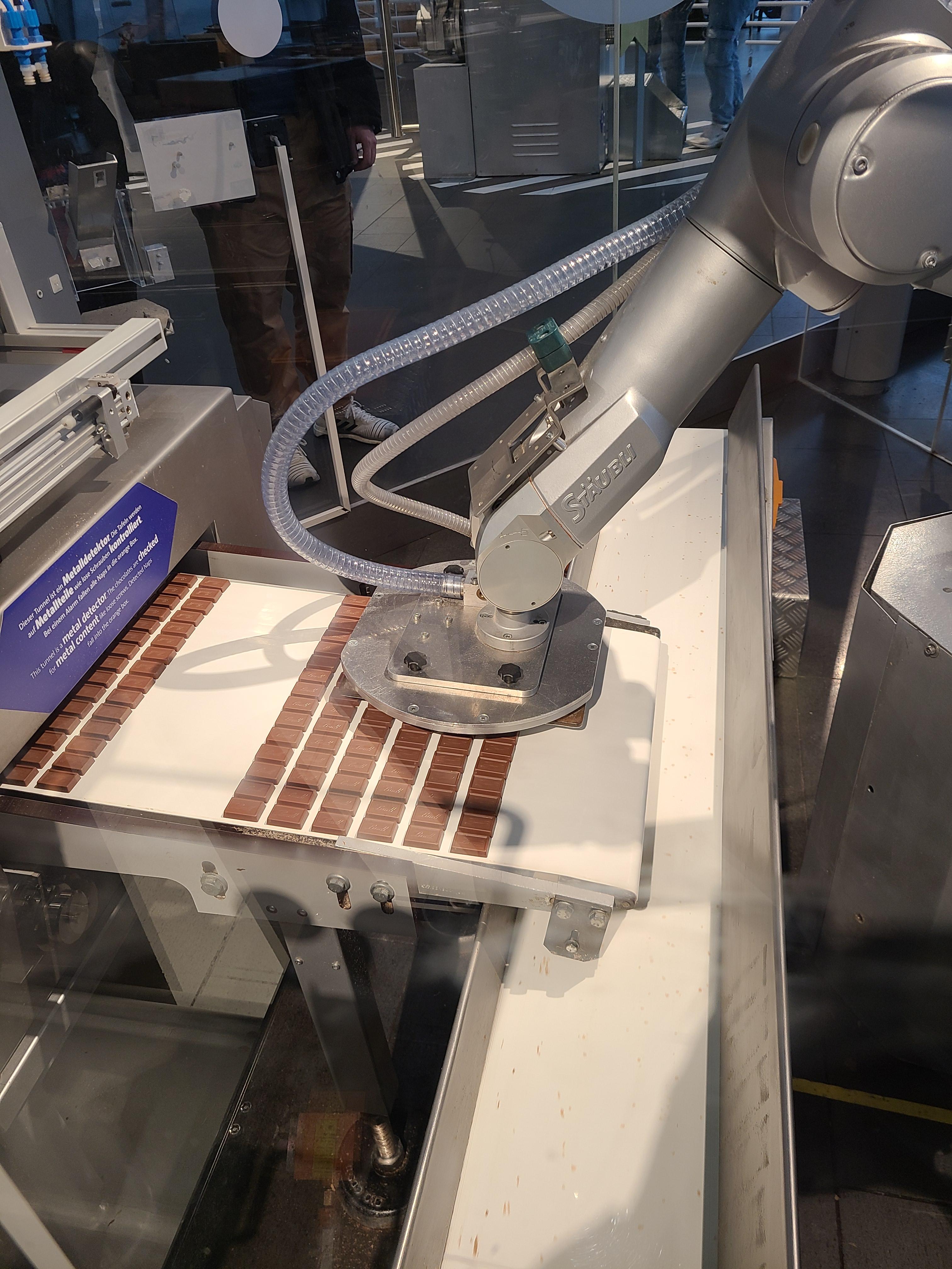 쾰른 임호프 초콜릿박물관 초콜릿 공장 로봇팔