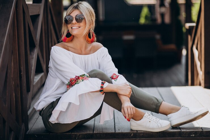 2025 미국 중년 여성 패션 트렌드 &ndash; 나이 들수록 세련되게-3