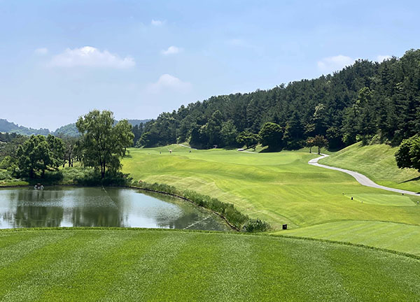 천안 우정힐스 컨트리클럽 골프장 소개 및 예약방법