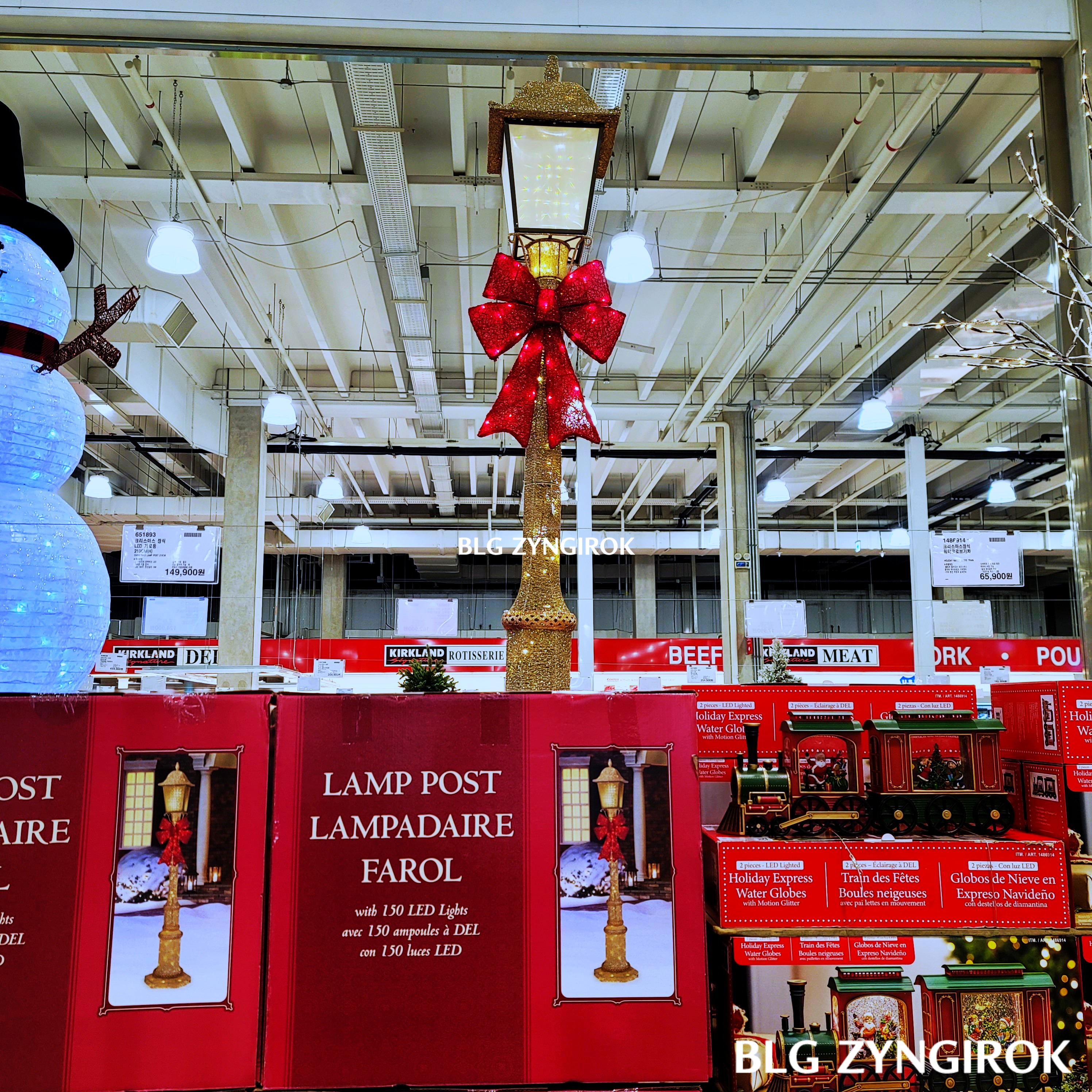 크리스마스-LED-가로등-모습이다.