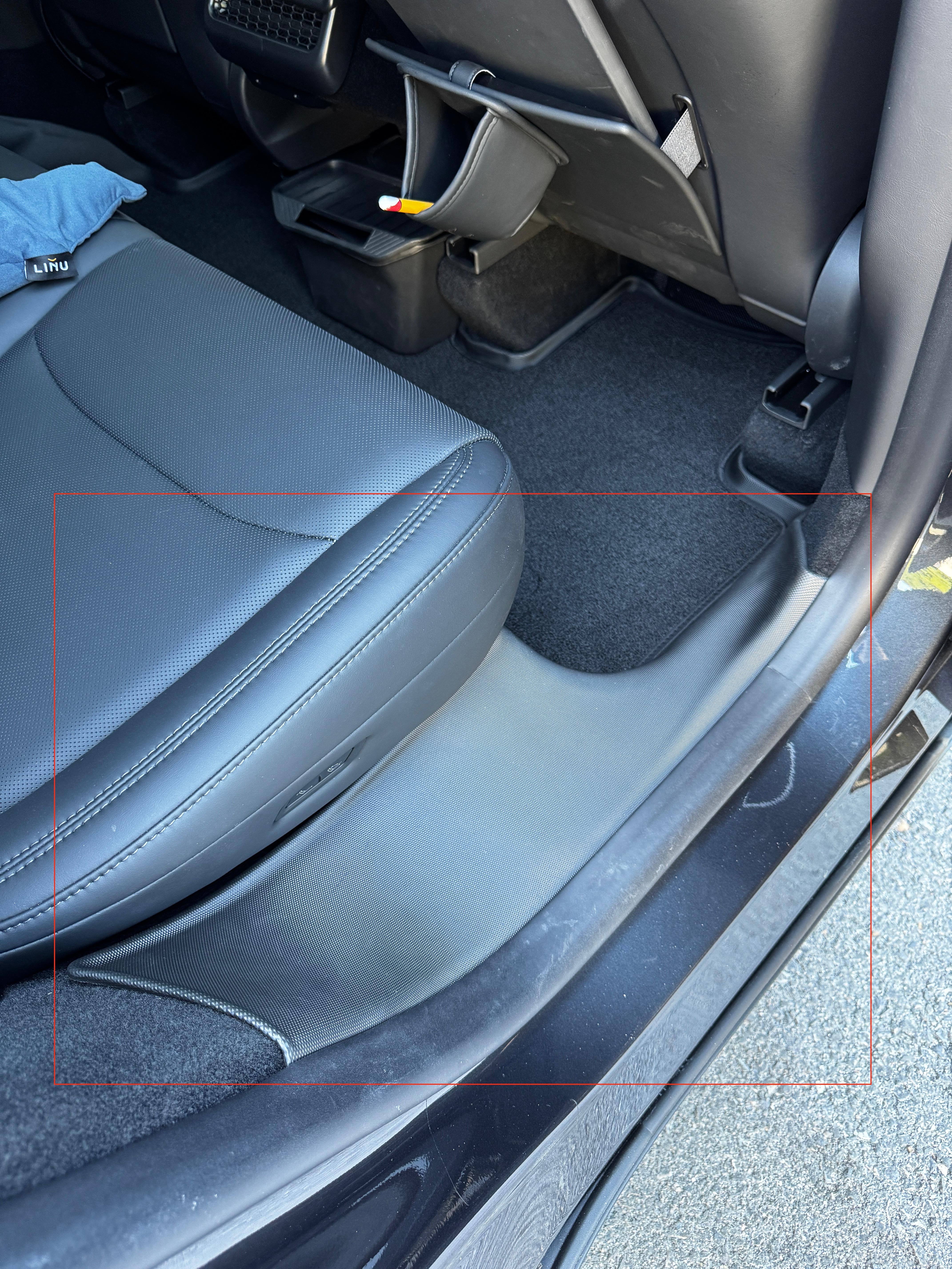 테슬라 발매트 이미지