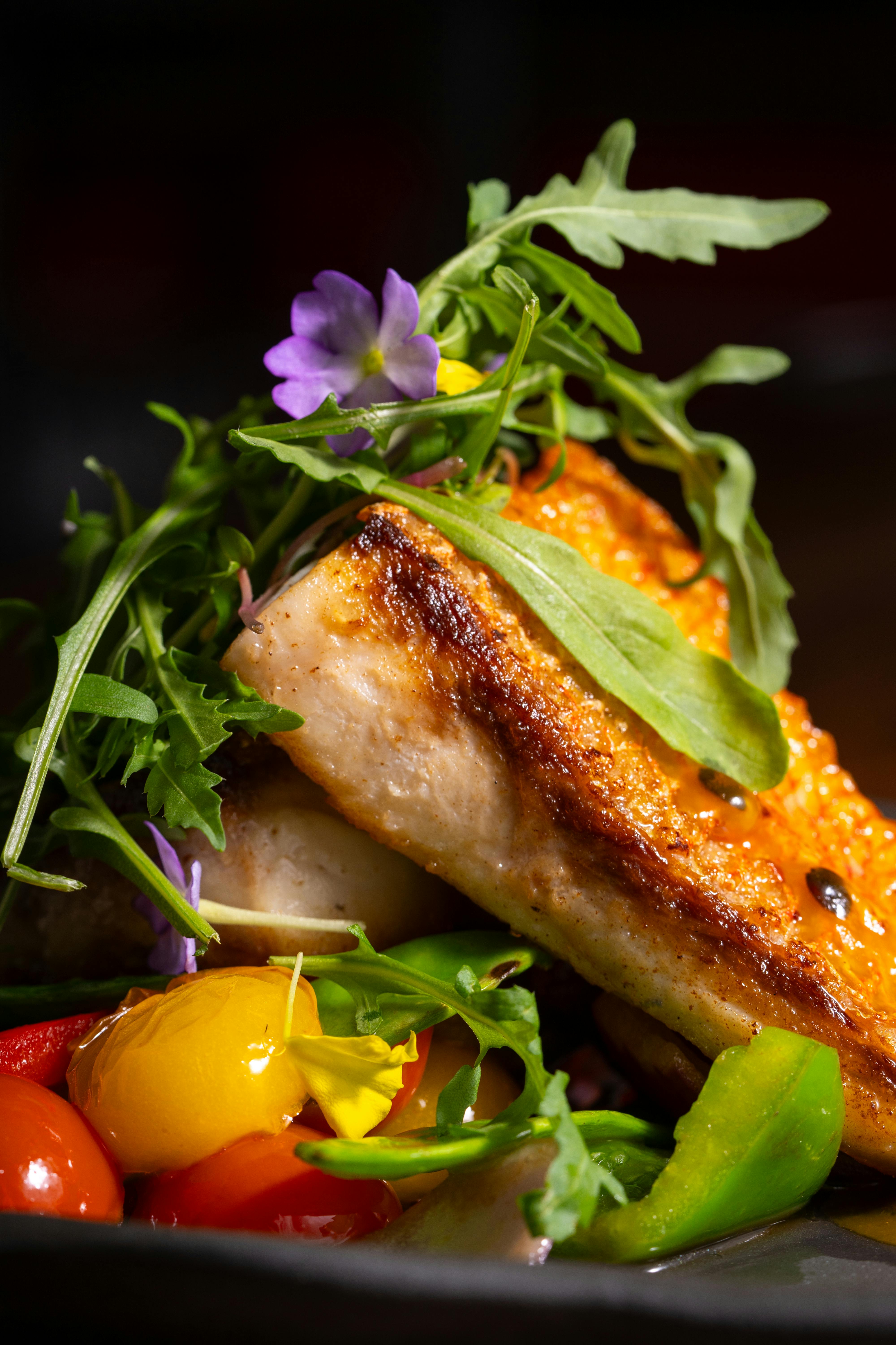 피부 건강에 좋은 항산화 식품, 수분을 채워주는 음식, 피부 재생을 돕는 영양소