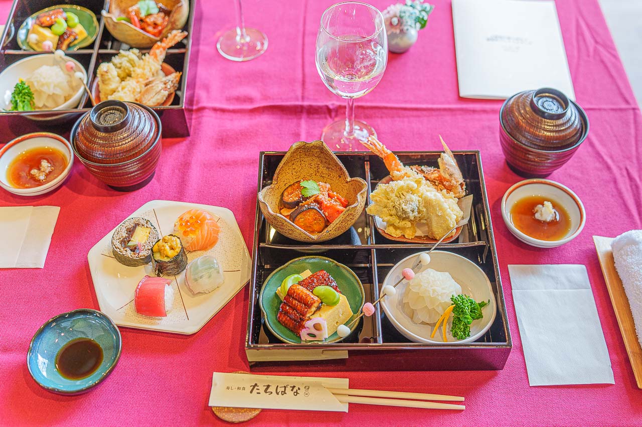 Fukuchi’s Premium Lunch: Local Food Served in Agano Pottery — original photograph 6