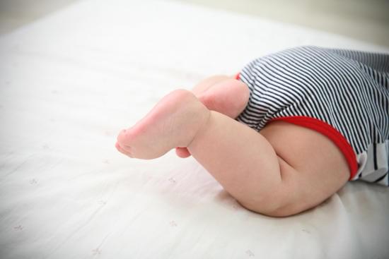 아기 땀띠 예방법: 여름철 아기 피부 지키는 7가지 습관