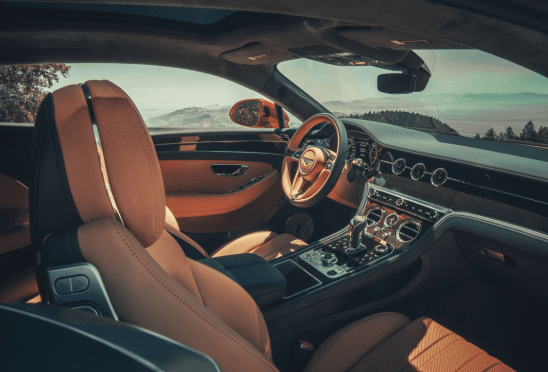 벤틀리 GTV8 디자인 내부