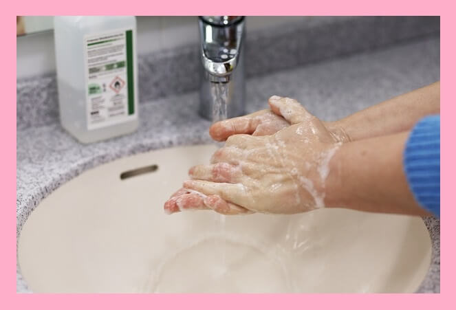 세면대-손-닦기