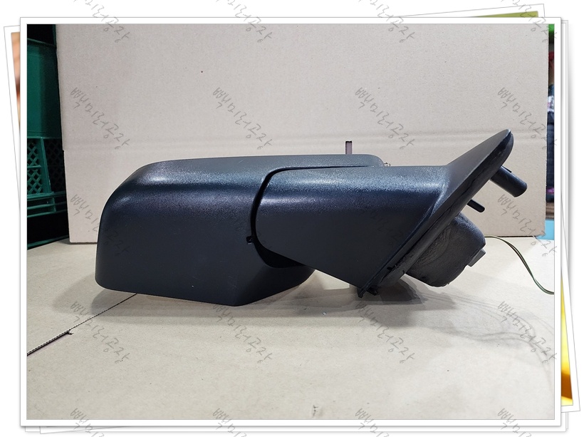 포드 이스케이프 2세대 중기형 중고 사이드미러 하단부