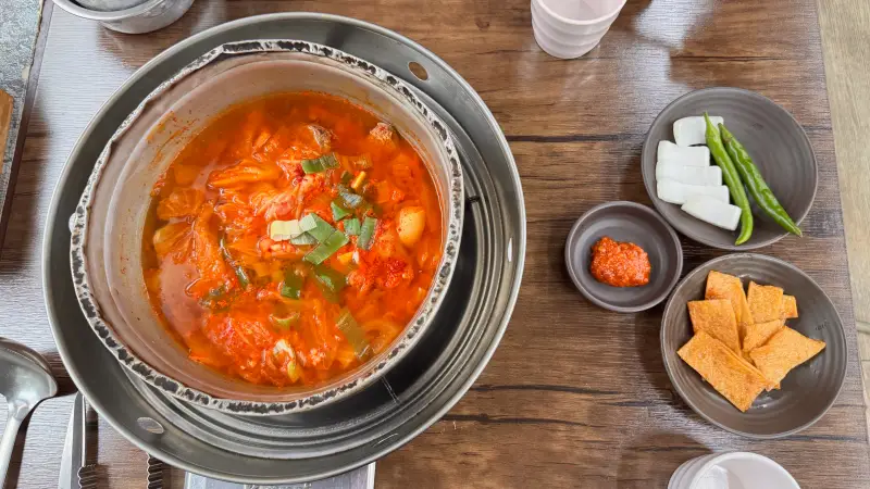 명동-부뚜막-김치찌개1