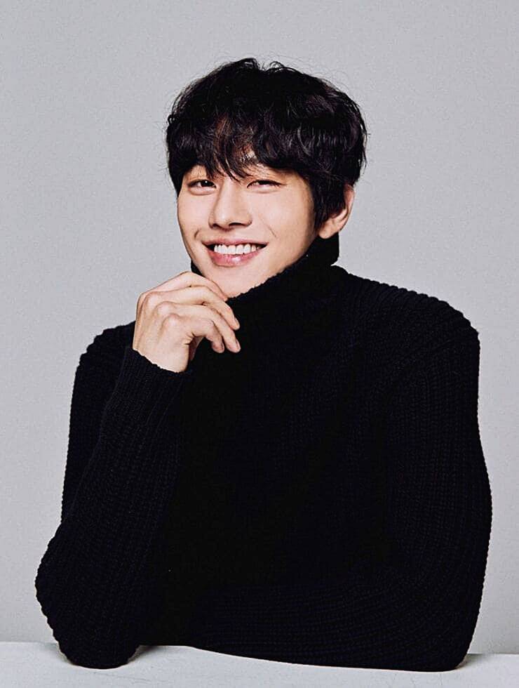 안효섭