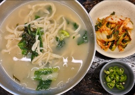 콩칼국수