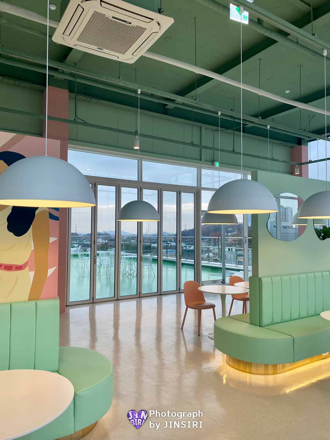 ๋น๋น๋ํ์ฐ์ค ๊ฐ์กฑ๋ชจ์