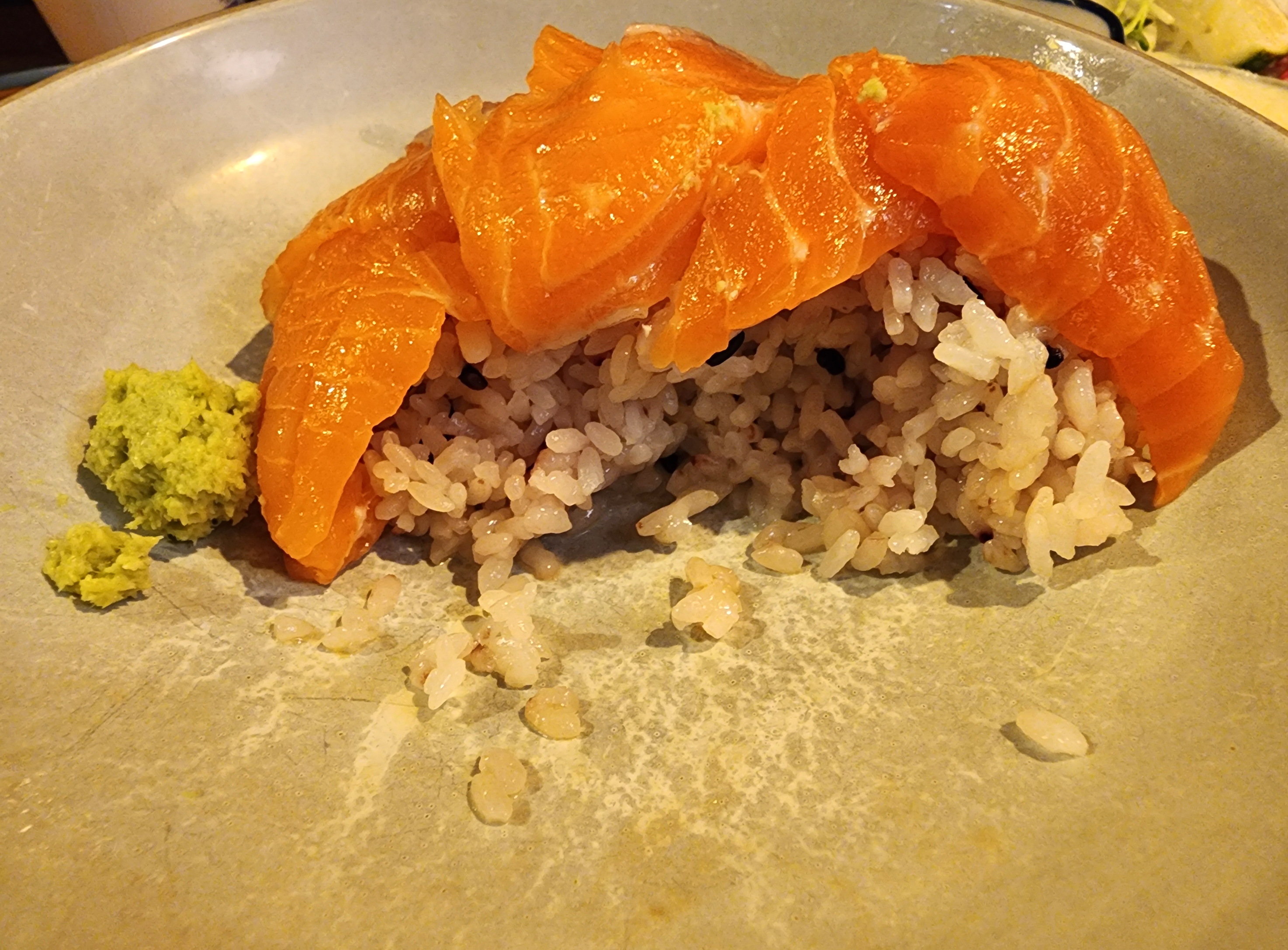 상미식당_연어덮밥