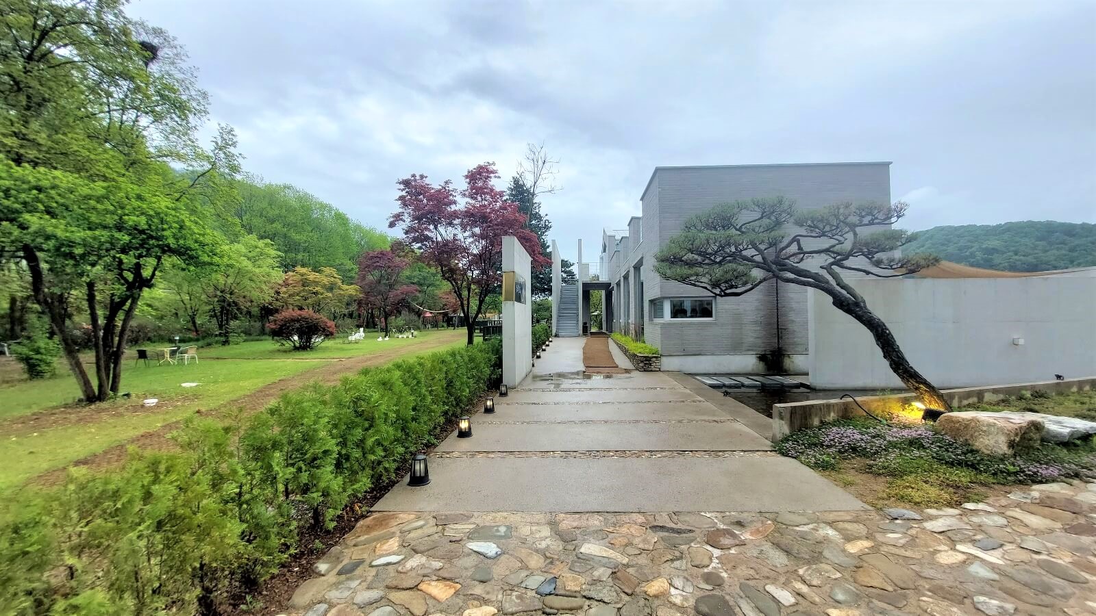 밀의 온도 입구