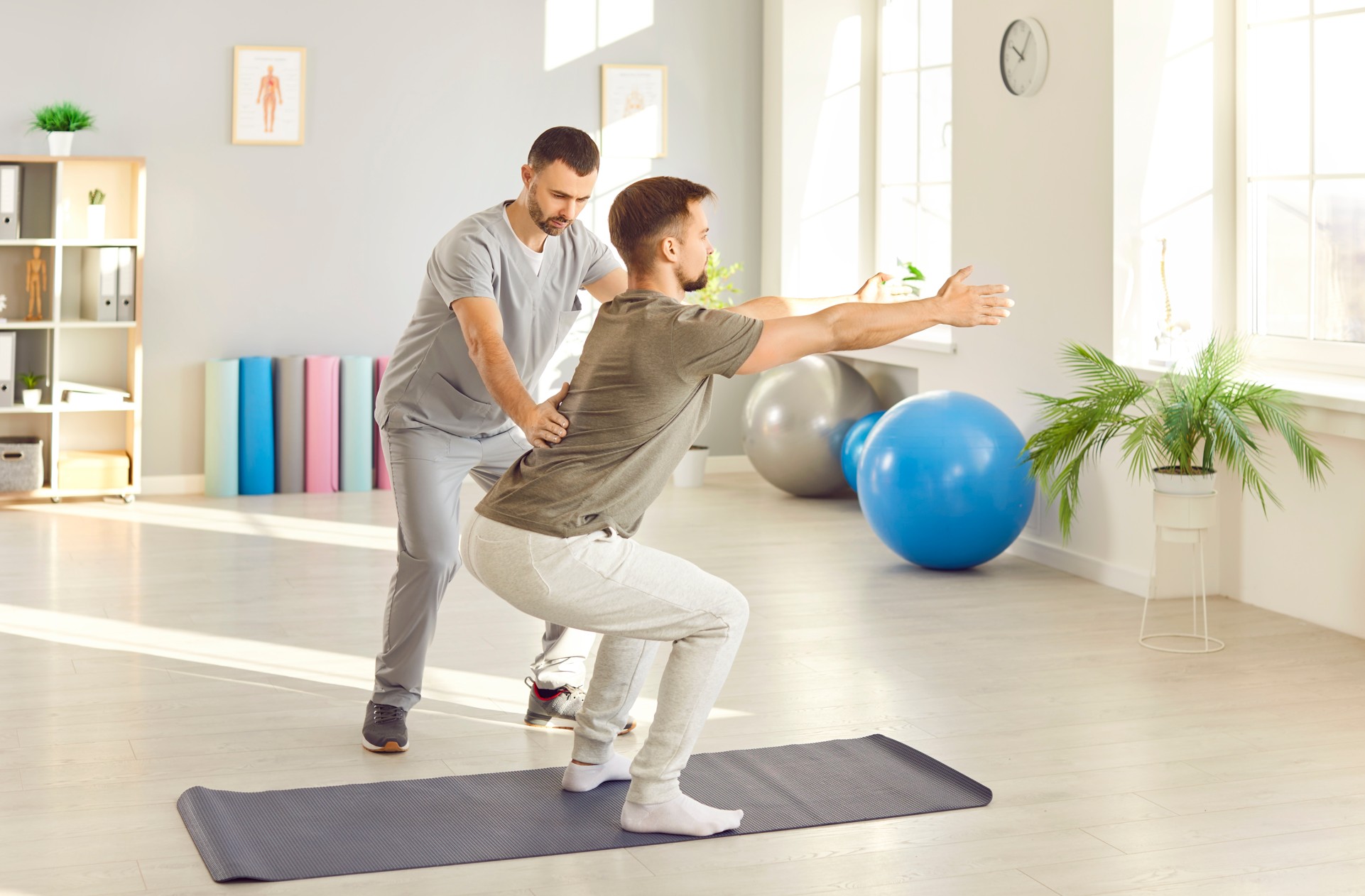 스쾃은 복합 운동이다.