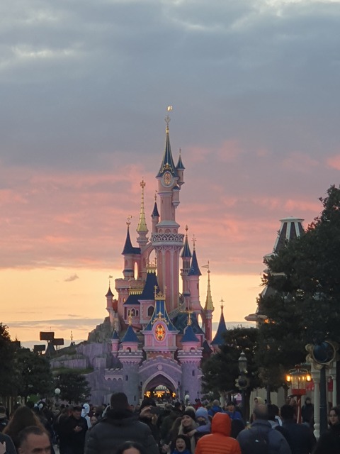 노을진-파리-디즈니랜드