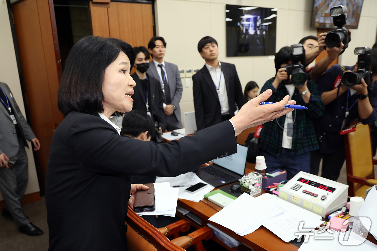 이진숙 국감 참여 총정리|헌재 가처분 일부 인용·나이·프로필·학력·고향·남편·경력