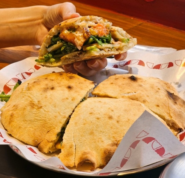 파작-생활의달인-은둔식달-빵서울편-도우하우스-화덕샌드위치