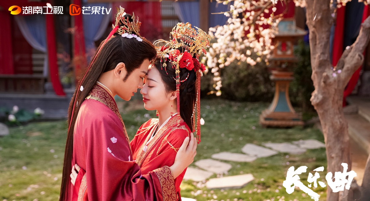 장락곡-정우혜와 등은희-혼례복입은 모습