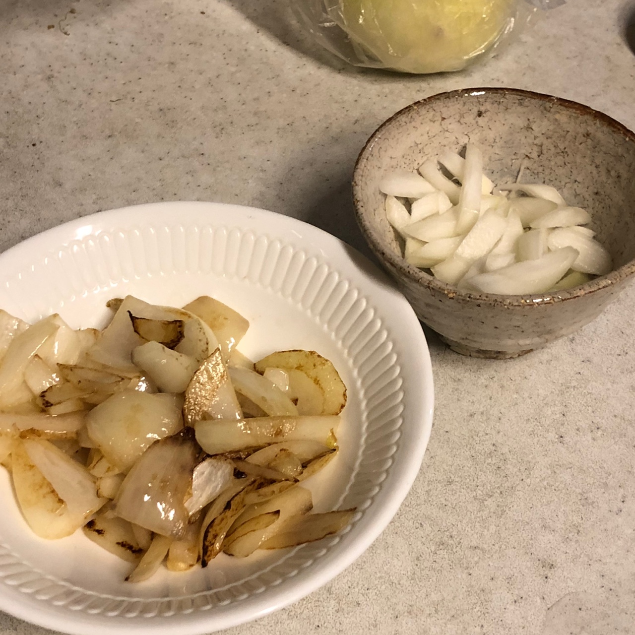 볶은양파와-생양파