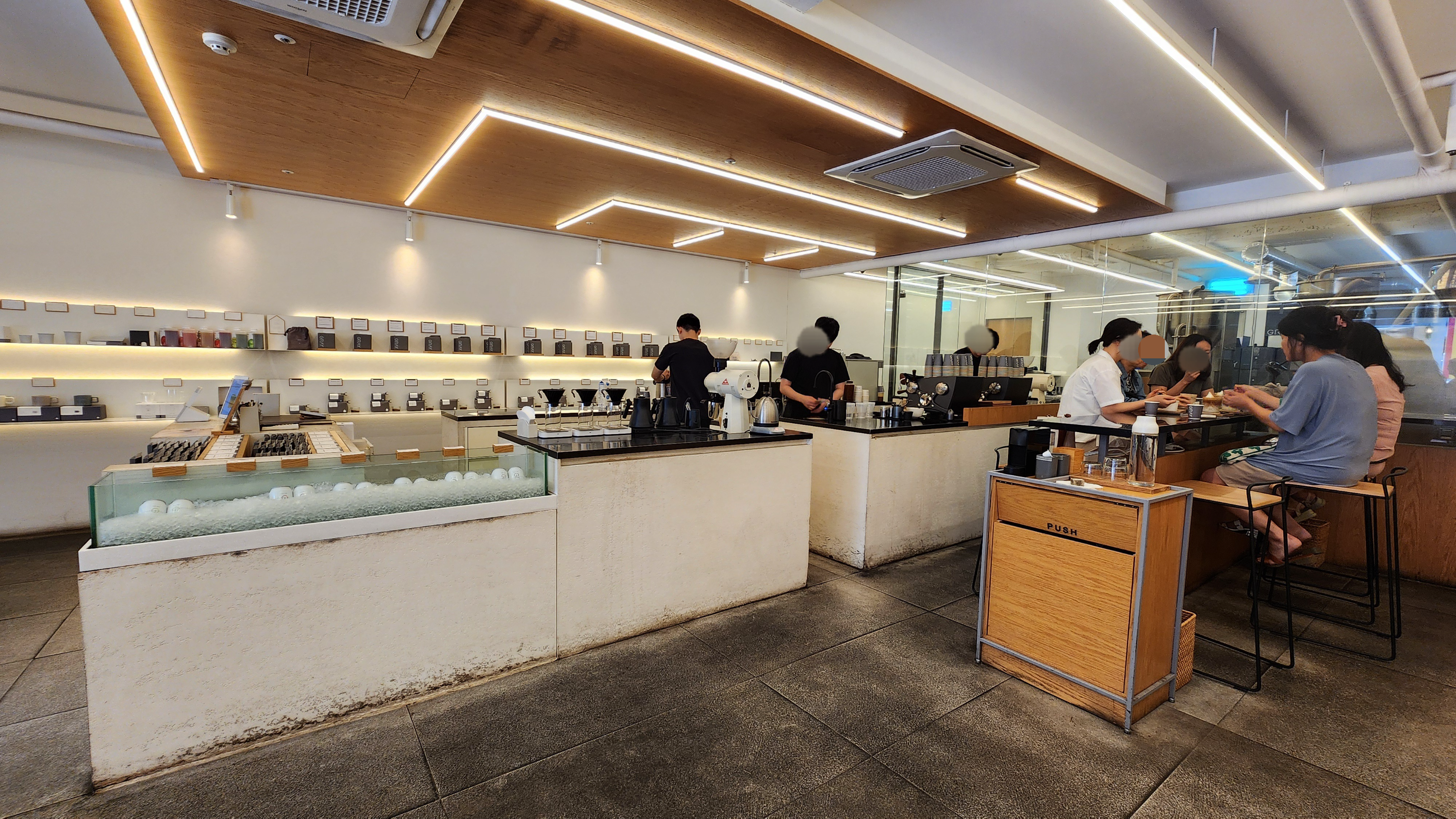 신사역 카페 그레이그리스트밀 분위기