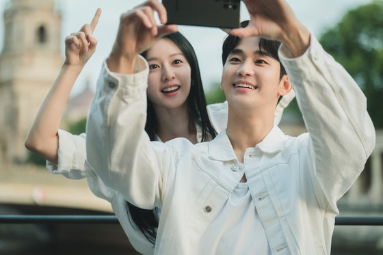 눈물의 여왕 공식영상 김수현 김지원