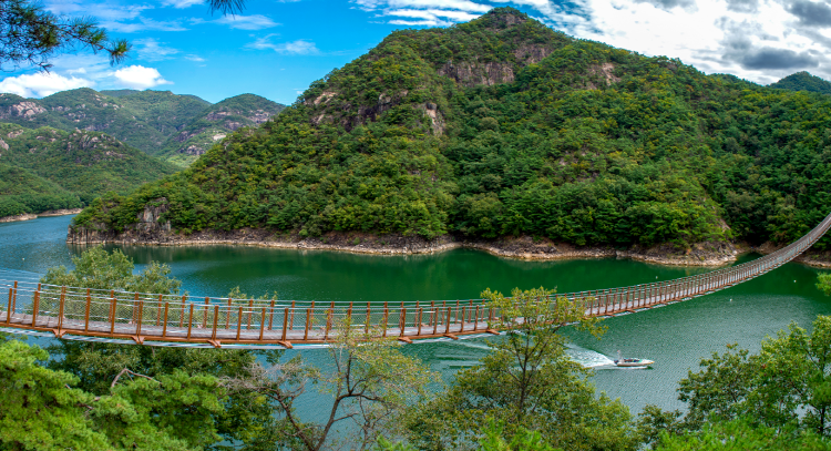 옥순봉 출렁다리