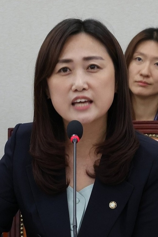 백승아 국회의원 정치 경력