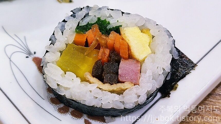 천하일미-김밥전문점-일미김밥-맛