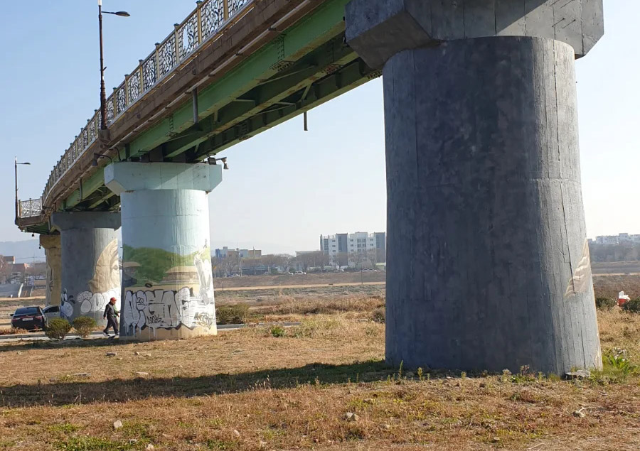 경주파크골프장 (총36홀) 경주시 석장동과 충효동 서천둔치 천변에 길게 조성