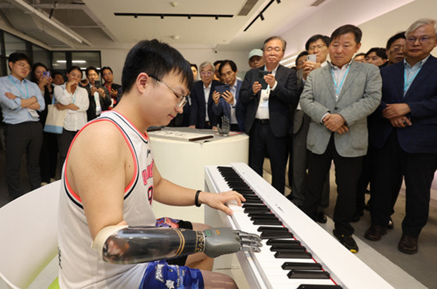 요즘 깨어있는 사람들이 보는 AI에 대한 다른 시각.jpg | 인스티즈