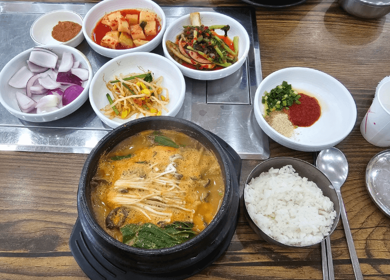 생방송투데이 흑염소 생고기구이 충남 천안 자족식당