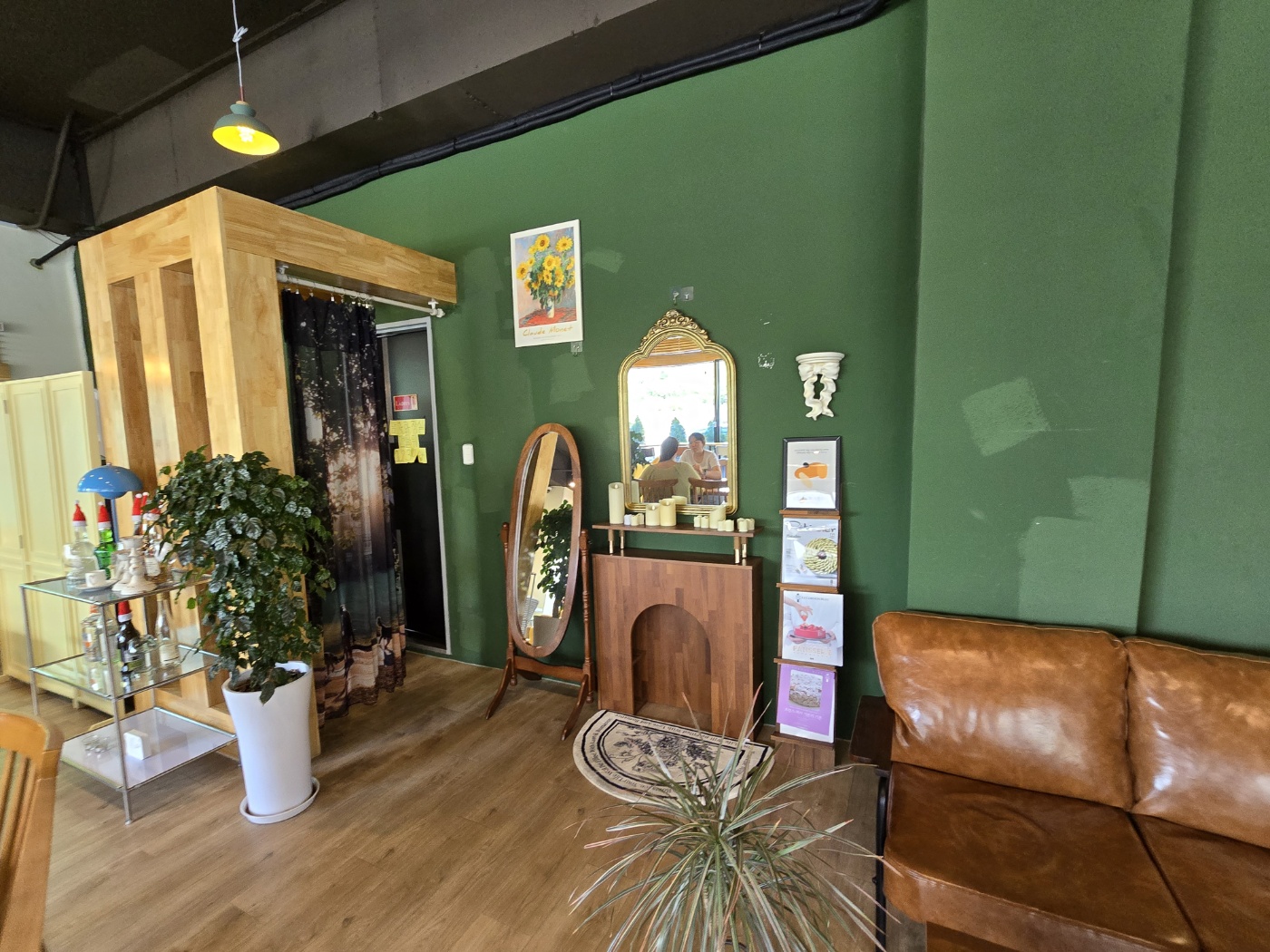 고은케이크의 앤티크한 인테리어에요